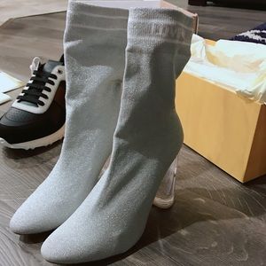 🚫SOLD🚫ALDO booties - Size 6.5. BRAND NEW